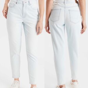 American Eagle AEO Mom Jeans Light Wash High Rise
